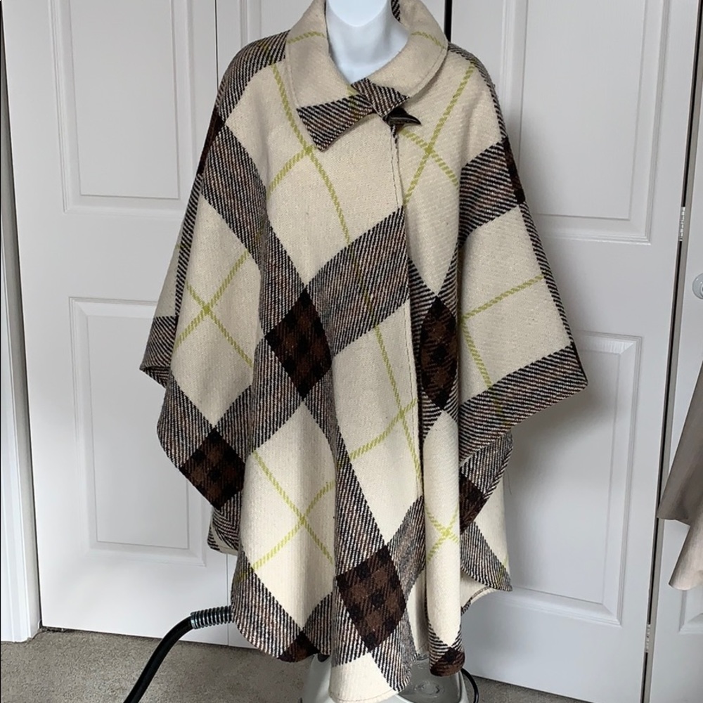 Burberry Poncho